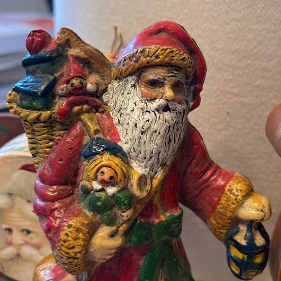 Set of nine (9) Santa’s- 7 ornaments and 2 are decor - Picture 5 of 10